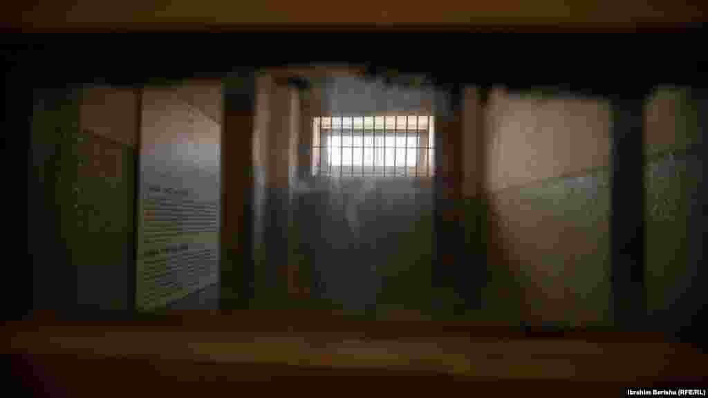 Ministarstvo kulture je reklo Radiju Slobodna Evropa da je prvobitna struktura zatvora sačuvana, ali da su urađene male intervencije sa video snimcima, fotografijama i artefaktima.