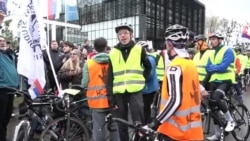 'Nadamo se da će ceo svet da nas čuje': Grupa studenata iz Srbije biciklima do Strazbura 'Nadamo se da će ceo svet da nas čuje': Grupa studenata iz Srbije biciklima do Strazbura