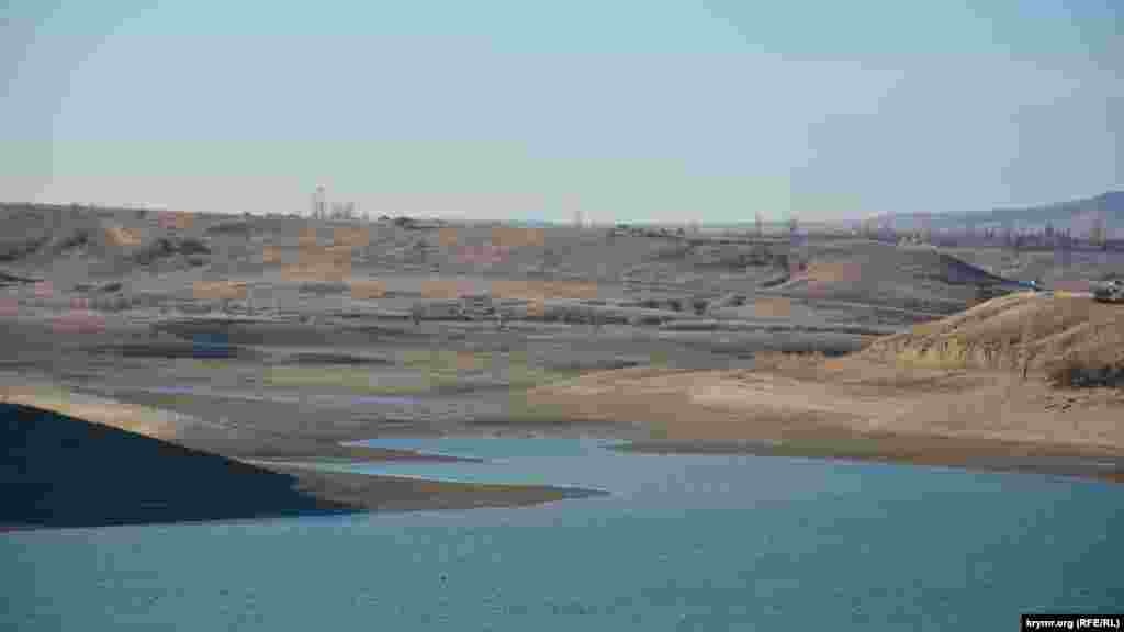 Экосистемам водоемов нанесен ущерб. На дне Белогорского водохранилища наблюдали скопления тысяч ракушек от вымерших пресноводных моллюсков, некогда обильно населявших водоем и очищавших его воду. Гибель моллюсков произошла вследствие рекордного снижения уровня воды в водохранилище после 2015 года. Верховья Белогорского водохранилища полностью высохли еще в сентябре