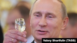 Президент РФ Володимир Путін на урочистому прийомі у Кремлі на честь випуску військових академій та університетів. Росія 28 червня 2021 року