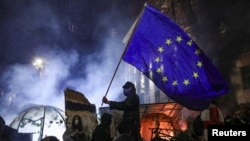 Протест на проспекті Руставелі в центрі Тбілісі, 30 листопада 2024 року