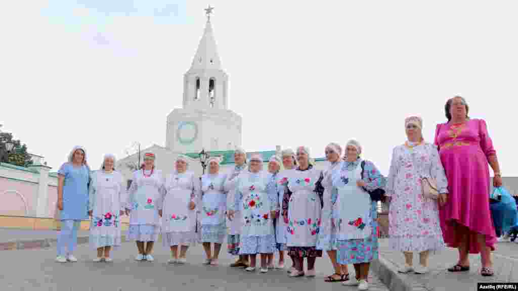 Яңа Чишмә районының "Ак калфак" ансамбле 