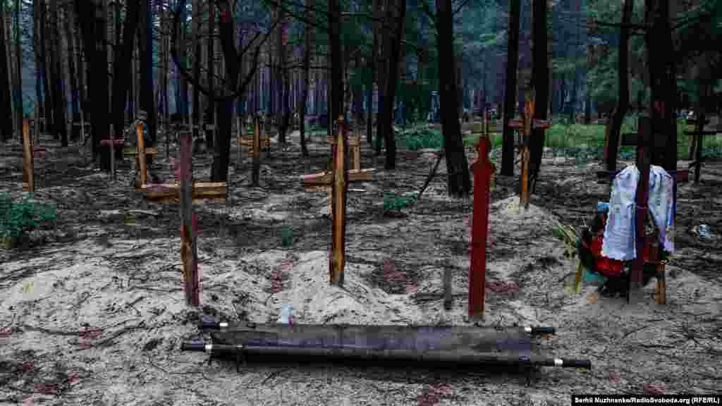 Уповноважений із питань осіб, зниклих безвісти за особливих обставин Олег Котенко заявив, що кількість загиблих в деокупованому Ізюмі на Харківщині може перевищувати Бучанську трагедію