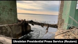 Вид на гідротехнічну споруду, пошкоджену російським ракетним ударом, під час нападу Росії на Україну, у Кривому Розі, 14 вересня 2022 року