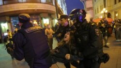 Время Свободы: "Путина в окопы"! Протесты против мобилизации  Время Свободы: "Путина в окопы"! Протесты против мобилизации