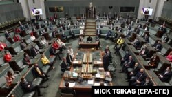 Володимир Зеленський виступає по відеозв’язку перед парламентом Австралії, 31 березня 2022 року