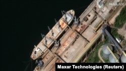 Завантаження зерна в Севастополі, 19 травня 2022 року