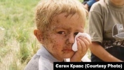 Остап Хміль. Ця фотографія після трагедії облетіла всі ЗМІ