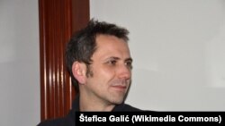 Oliver Frljić je jedan od umetnika koji se hrabro bavi temama iz skorije prošlosti