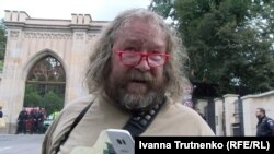 Евжен Кукла прийшов висвітлювати події для власного телевізійного каналу