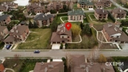 Вказаний метраж цього будинку – 409 квадратних метрів