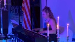 На презентации фильма «Христина. Крымское соло» зачитали стих, написанный крымчанами (видео) На презентации фильма «Христина. Крымское соло» зачитали стих, написанный крымчанами (видео)