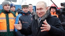 Лицом к событию. "Не стесняйтесь хвалить своего президента!" Лицом к событию. "Не стесняйтесь хвалить своего президента!"