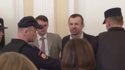 "Я плюнул в лицо "Единой России" "Я плюнул в лицо "Единой России"