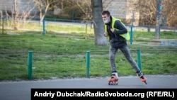 Зовсім не виходять з дому 10% українців