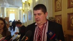 Чому Рада не проголосувала за санкції для Януковича: думки депутатів (відео) Чому Рада не проголосувала за санкції для Януковича: думки депутатів (відео)