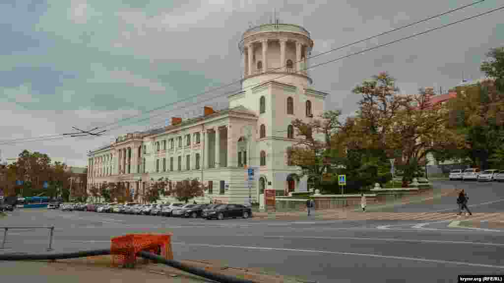 Вид на здание конструкторского бюро «Черноморец» со стороны улицы Воронина – здесь тоже будет реконструкция