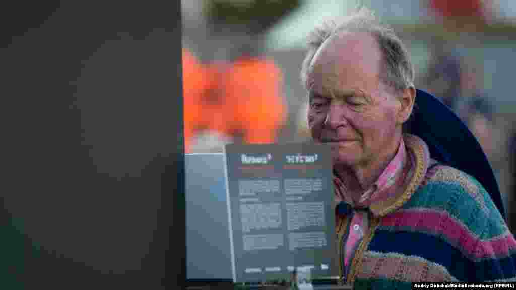 Гість «Євробачення» 75-річний Грехем із Нової Зеландії каже, що вражений, і що хлопці молодці