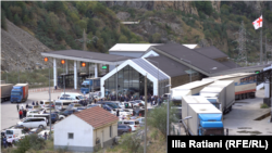 Прикордонний перехід між Грузією та Росією, фото ілюстративне
