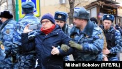 Задержание активистов, выступивших в защиту "узников Болотной" (Москва, 21 февраля 2014 года)