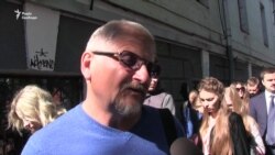 Черга перед паспортним столом. Кияни оформляють біометричні паспорти (опитування) Черга перед паспортним столом. Кияни оформляють біометричні паспорти (опитування)