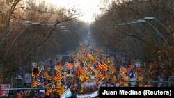 Марш в поддержку независимости Каталонии, Барселона, февраль 2019 года