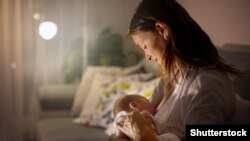 Наразі у світі, за даними ВООЗ, лише 40 відсотків дітей у віці до шести місяців перебувають винятково на грудному вигодовуванні