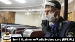 В Україні зростає кількість хворих на COVID-19