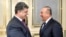 Президент Украины Петр Порошенко и министр иностранных дел Турции Мевлют Чавушоглу, Киев, 10 ноября 2014 г.