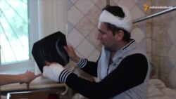 Били арматурою і казали: «це тобі за бурштин» – активіст Ніколайчук Били арматурою і казали: «це тобі за бурштин» – активіст Ніколайчук