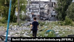 За даними Володимира Вовка, у 541 дитини загинули батьки або з ними немає зв'язку. Фото ілюстративне