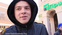 У Криму частково відновилася робота «ПриватБанку»