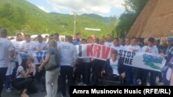 Protest građana u Goranskom Polju kod Buturović Polja, opština Konjic, na jugu BiH, protiv izgradnje malih hidroelektrana na rijeci Neretvici, 14. juni, 2021.