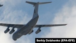 Вантаж доставить український військовий транспортник Іл-76 (ілюстраційне фото)