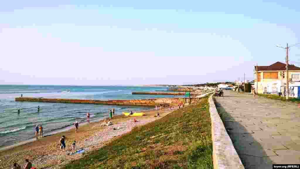 Песчаное – курортный поселок в Бахчисарайском районе Крыма