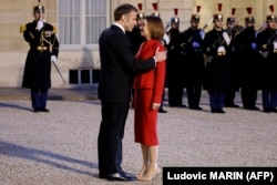 Президент Франції Емманюель Макрон і президентка Молдови Мая Санду. Париж, Франція. 10 березня 2025 року