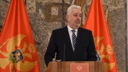 Krivokapić - jedan od posljednjih nevakcinisanih premijera u Evropi Krivokapić - jedan od posljednjih nevakcinisanih premijera u Evropi