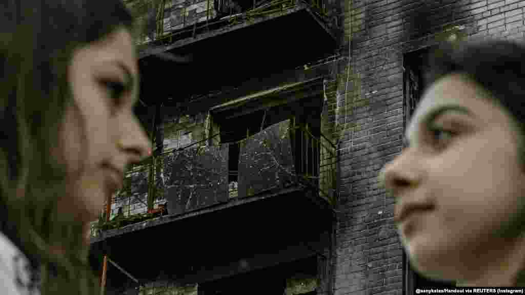 «Ці фотографії допомагають їм вилікуватися». Особливо Сеник був зворушений однією мамою, яка розчулилася після отримання фотографій. Він сказав: «Я не можу описати емоції, які я відчув після того, як вона подякувала мені»  