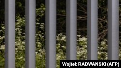 Її почали зводити в січні цього року на тлі міграційної кризи