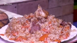 Киевский плов против крымского. Где дешевле? (видео) Киевский плов против крымского. Где дешевле? (видео)