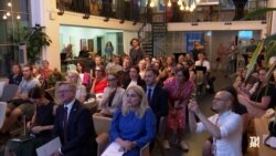 Радіо Свобода презентувало проєкт про біженців «Ти як?» у Празі (відео) Радіо Свобода презентувало проєкт про біженців «Ти як?» у Празі (відео)