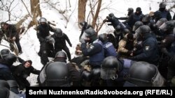 Затримання біля Солом’янського райсуду Києва, 15 лютого 2018 року