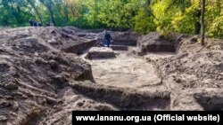На місці розкопок. Ця та інші фотографії – Інституту археології НАНУ