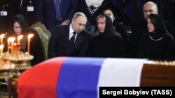 Владимир Путин и Елена Батурина