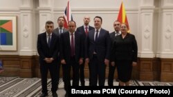 Makedonska delegacija u Londonu, na potpisivanju sporazuma sa Velikom Britanijom, 22. maja 2025. godine.