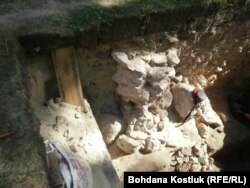 Стіна споруди ХІІ століття. Національний заповідник «Софія Київська», 9 вересня 2019 року