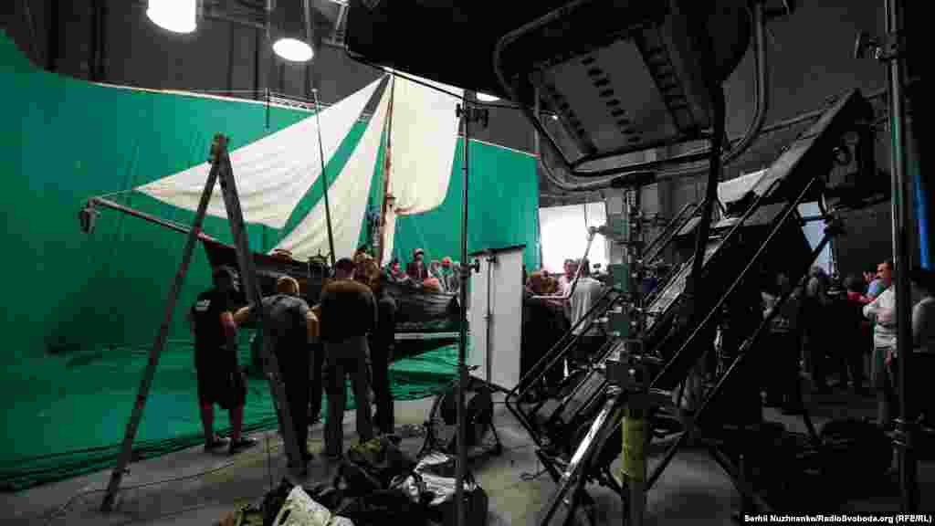 На знімальному майданчику фільму-фентезі «Тільки Диво»