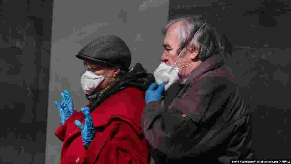 Перебування без масок у громадському місці  заборонене. Штраф у 17 тисяч гривень 