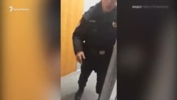 Павла Степанченко доставили в московское отделение полиции «Хамовники» (видео) Павла Степанченко доставили в московское отделение полиции «Хамовники» (видео)