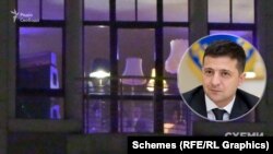 За підрахунками журналістів, на святкуванні Зеленського перебувало близько 30 гостей, і ніхто з них не був у захисній масці